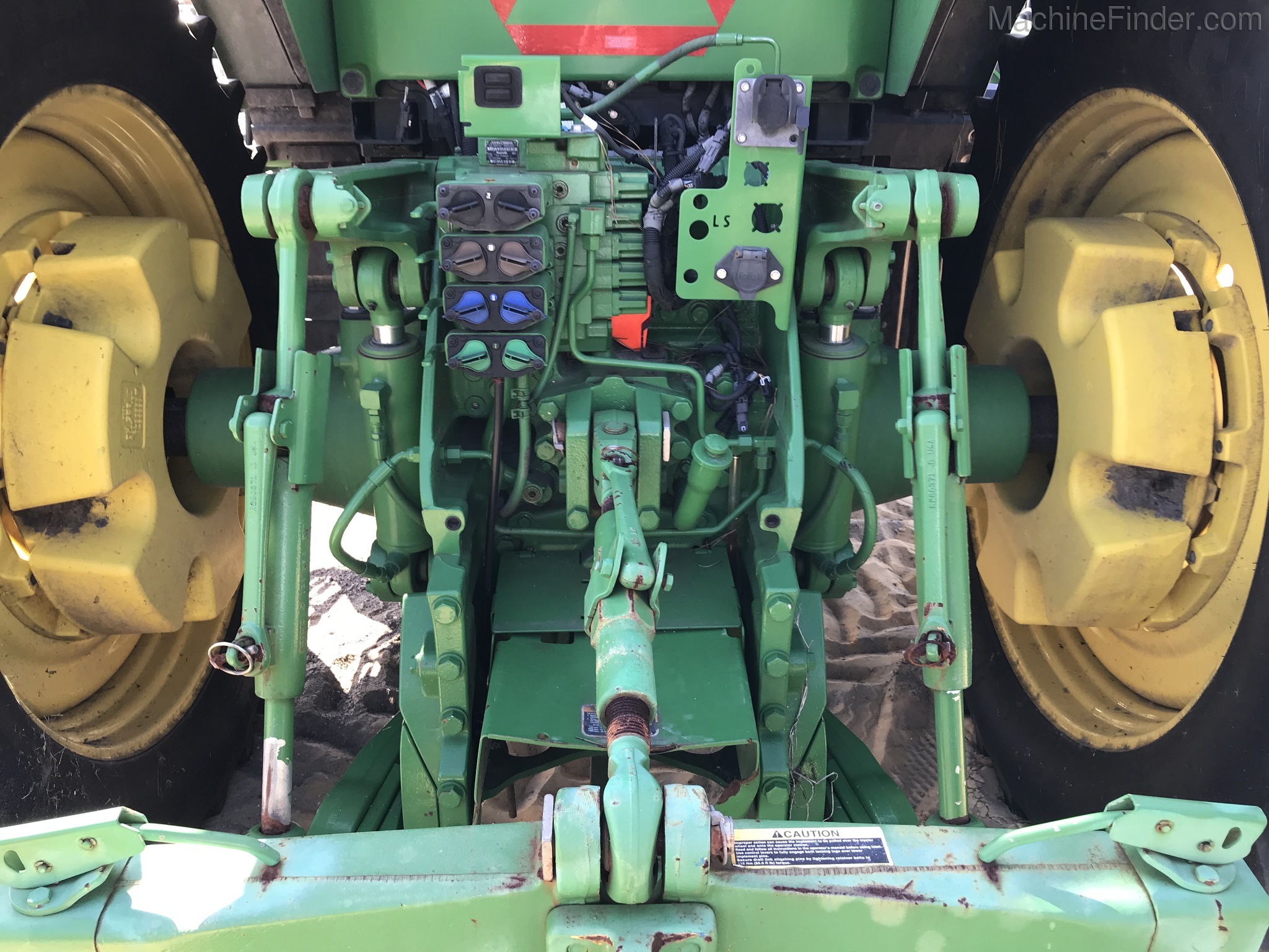 2016 John Deere 8295R Image 4