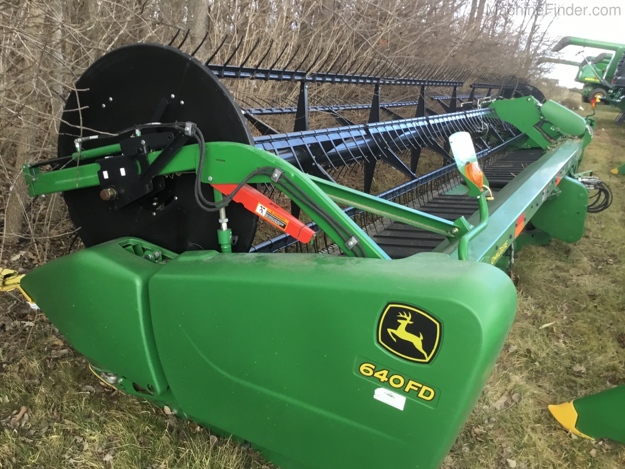 2015 John Deere 640FD Image 1