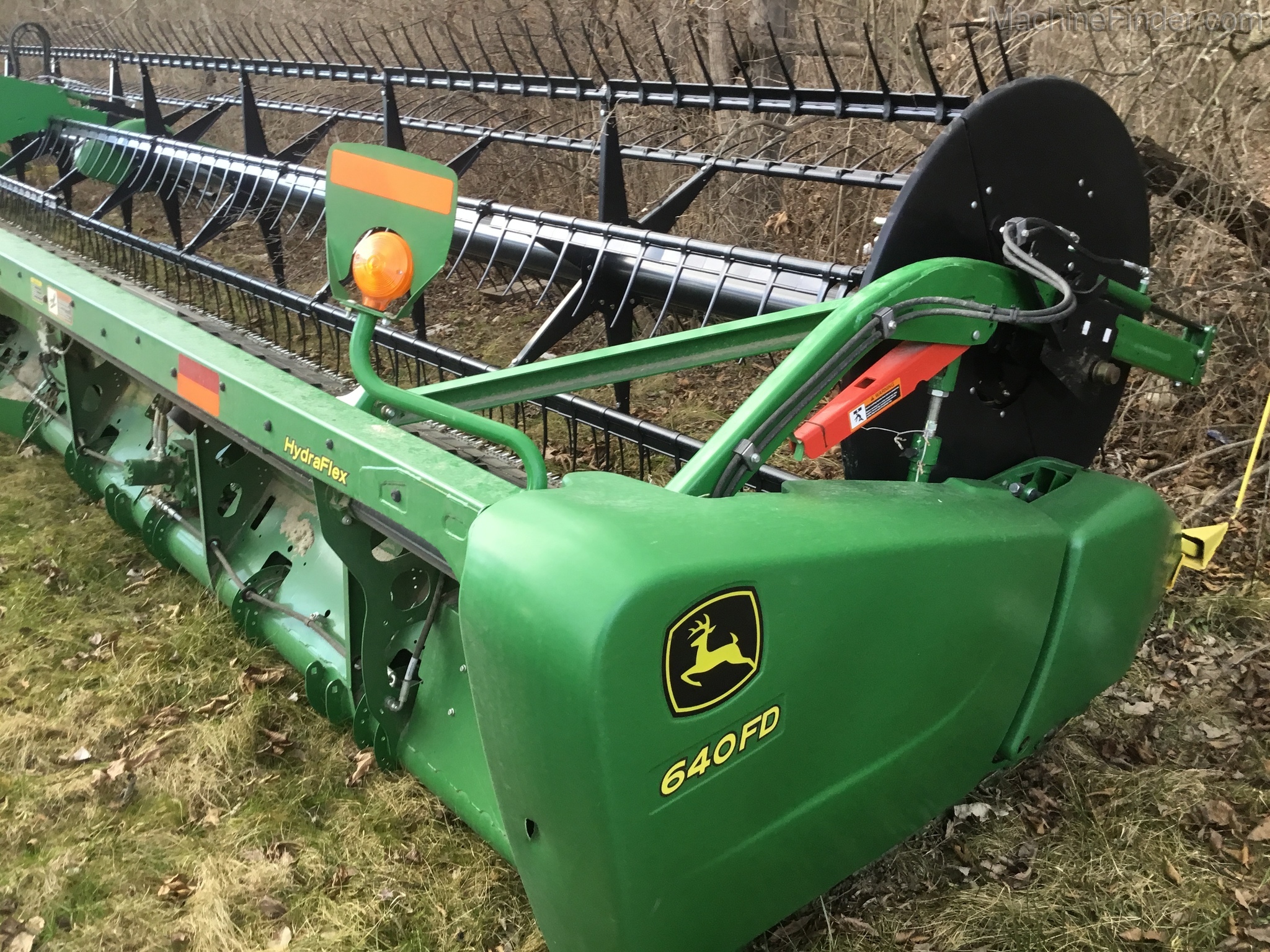 2015 John Deere 640FD Image 2