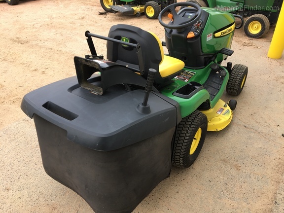 2009 John Deere X300R Lawn Garden Tractors Stratford WI