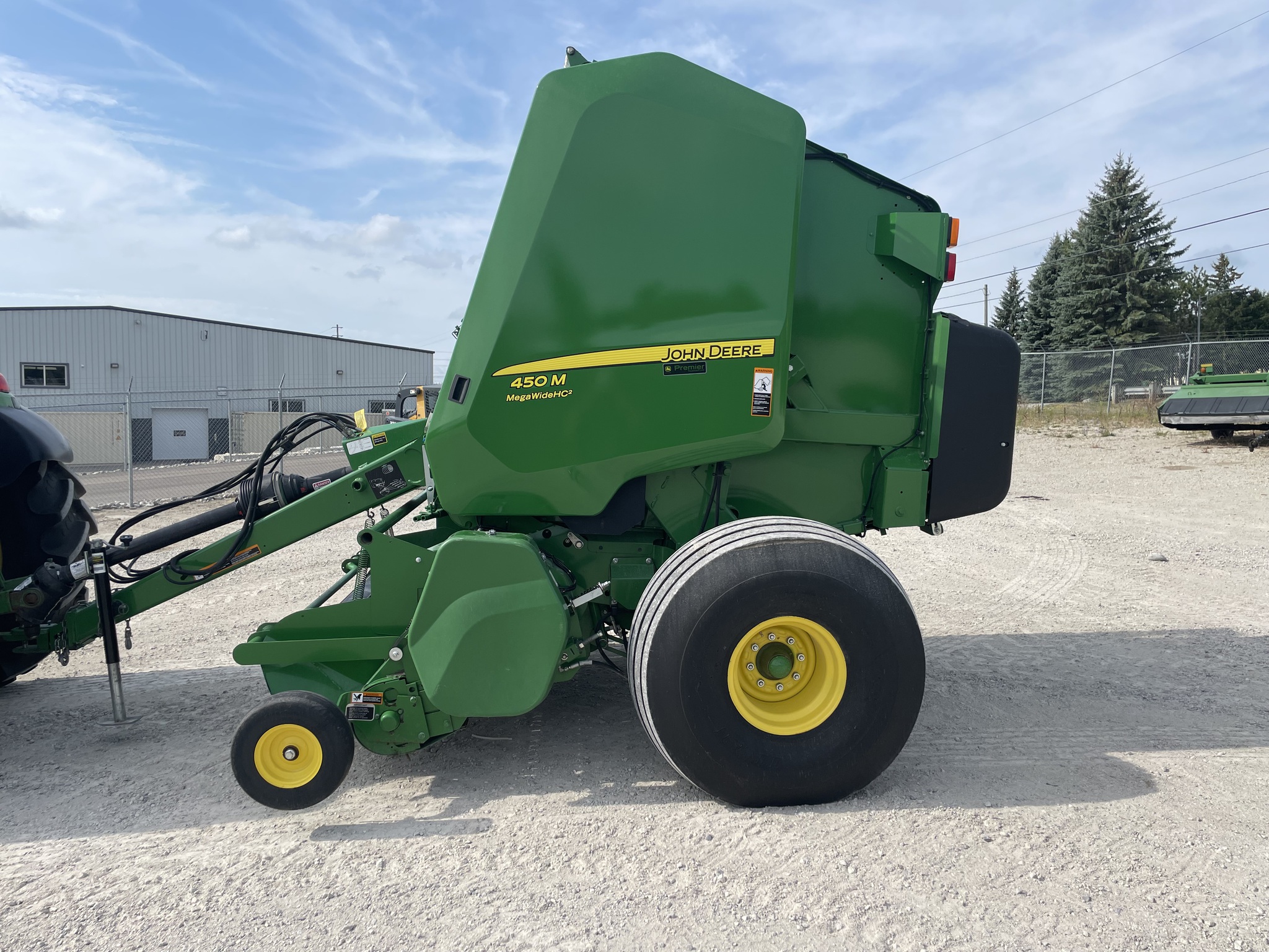 2018 John Deere 450M Image 4