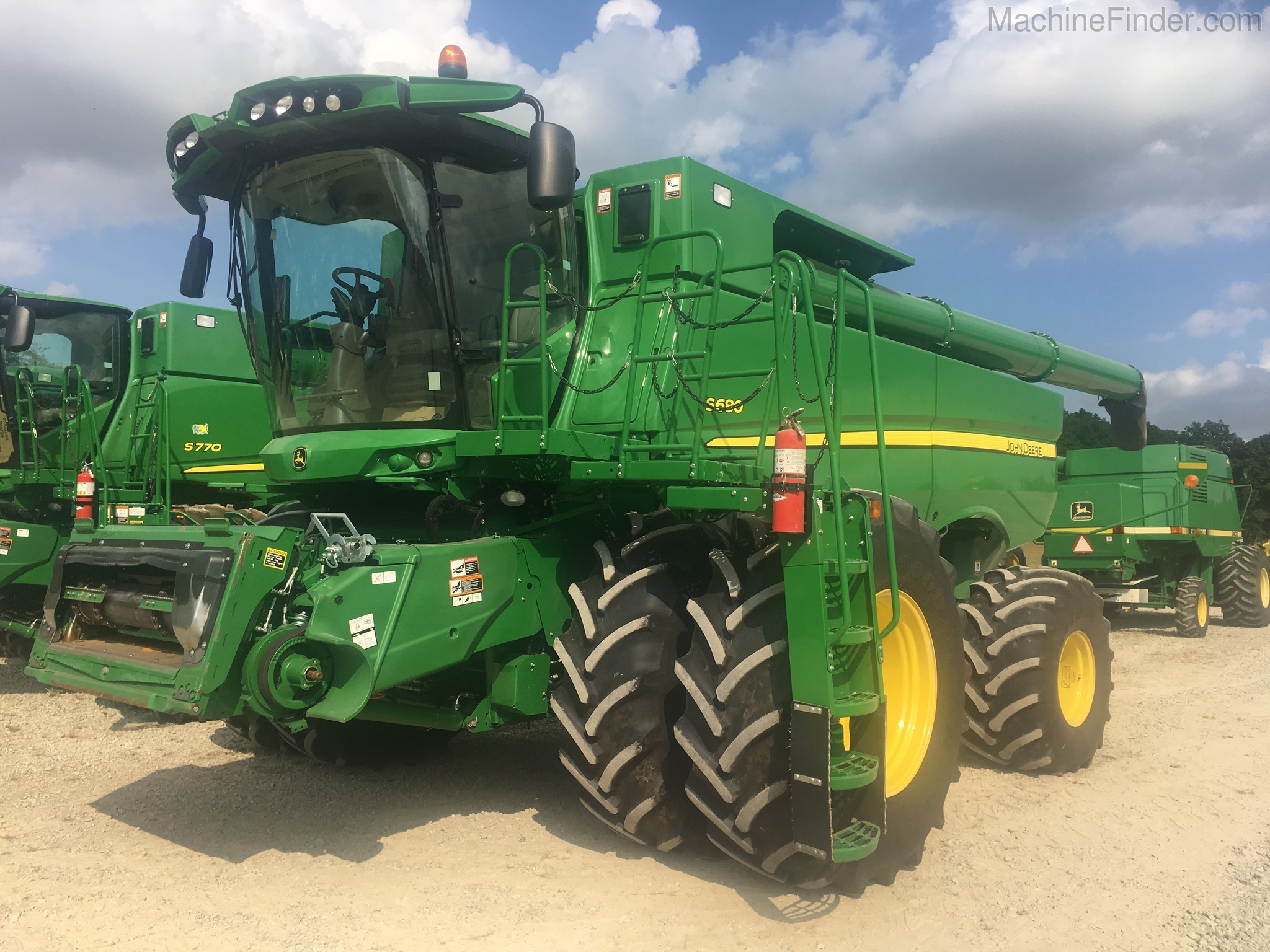 2017 John Deere S680 Image 1