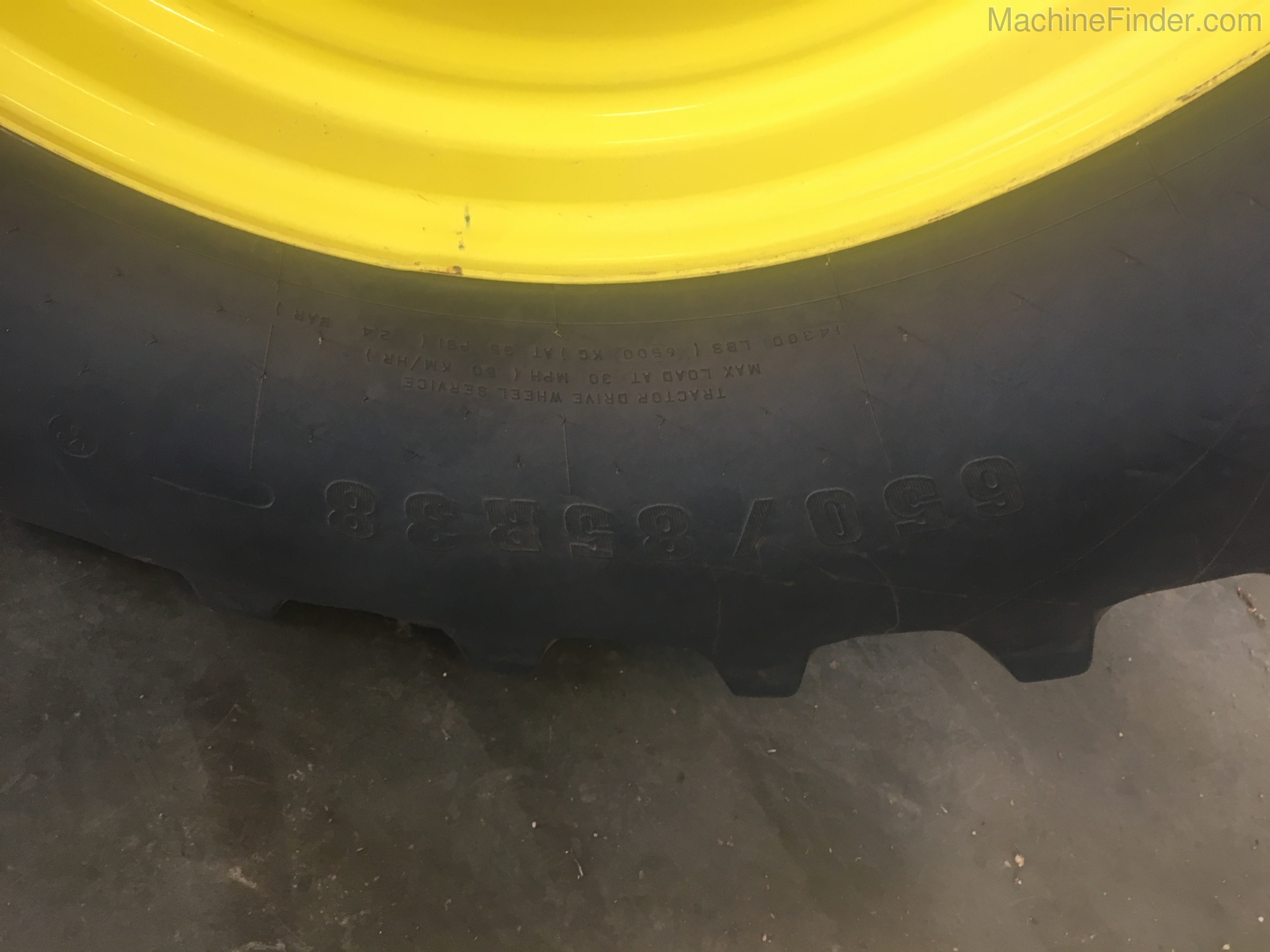 2017 John Deere S680 Image 10