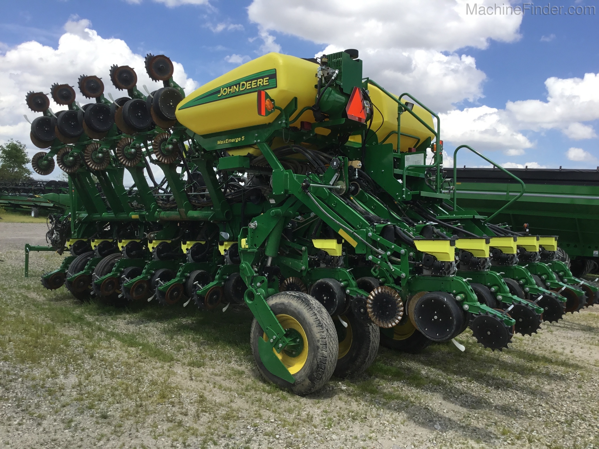 2016 John Deere 1795 Image 7