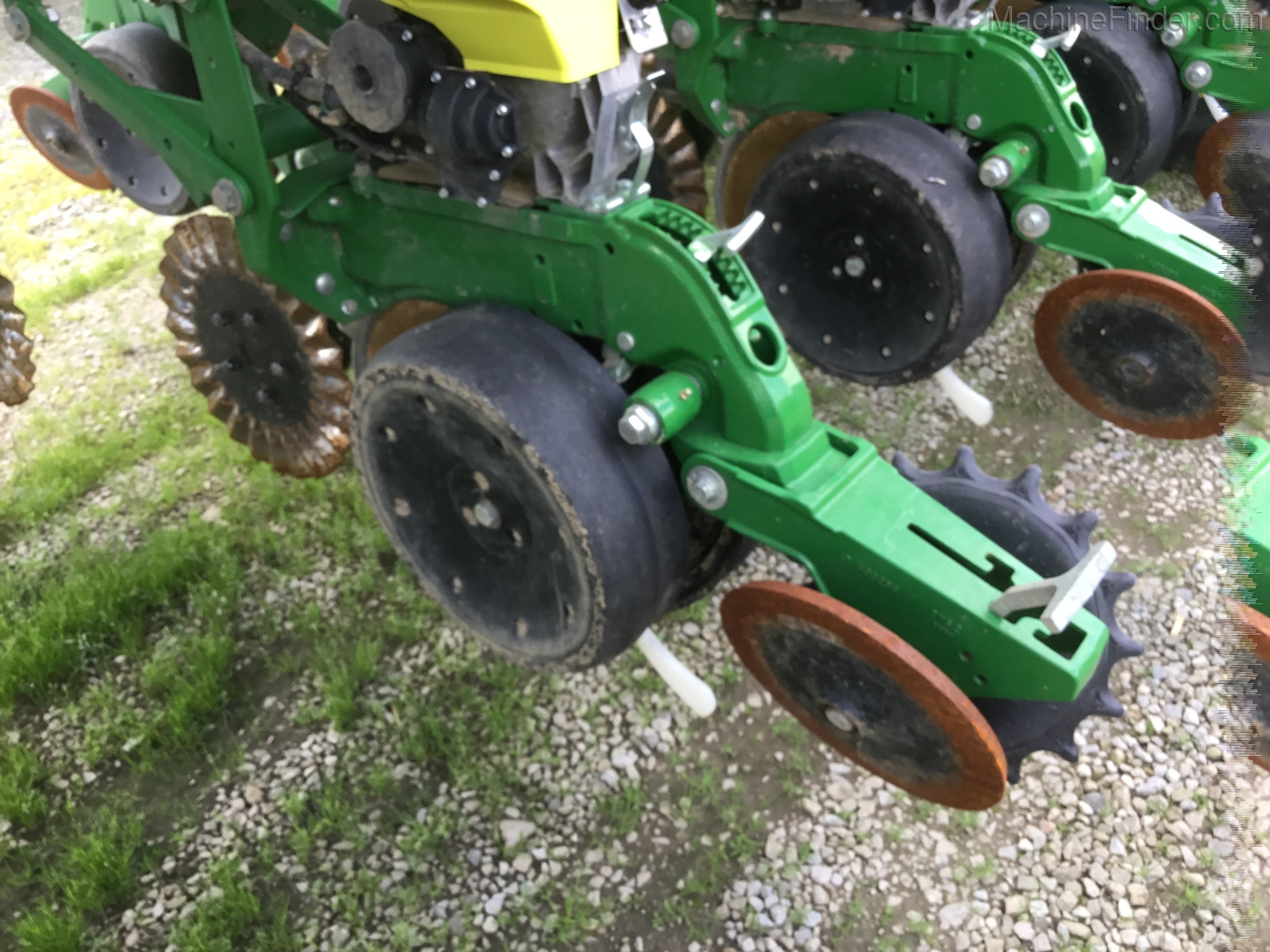 2016 John Deere 1795 Image 12