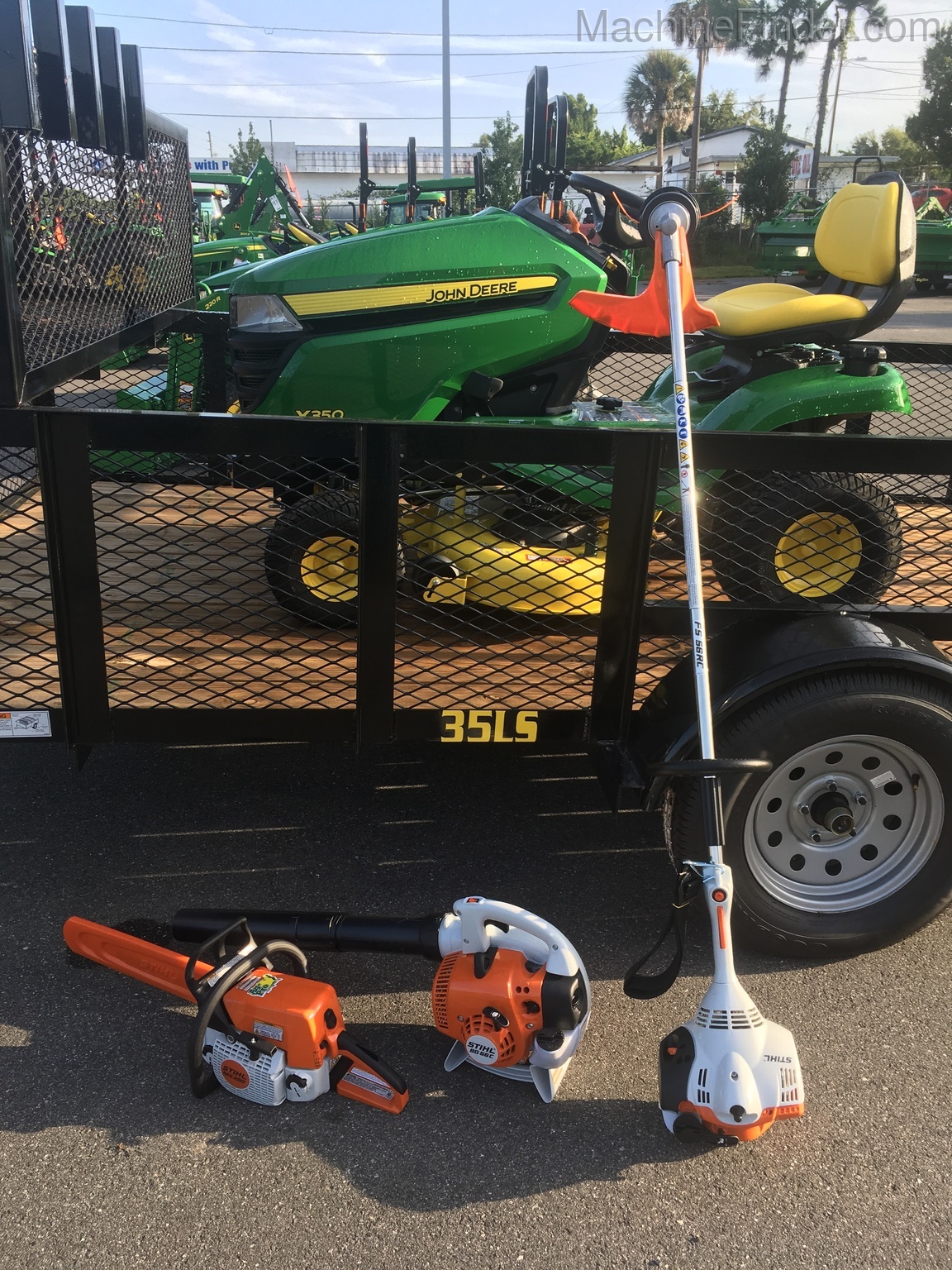 2019 John Deere X350 TRAILER PACKAGE Image 3