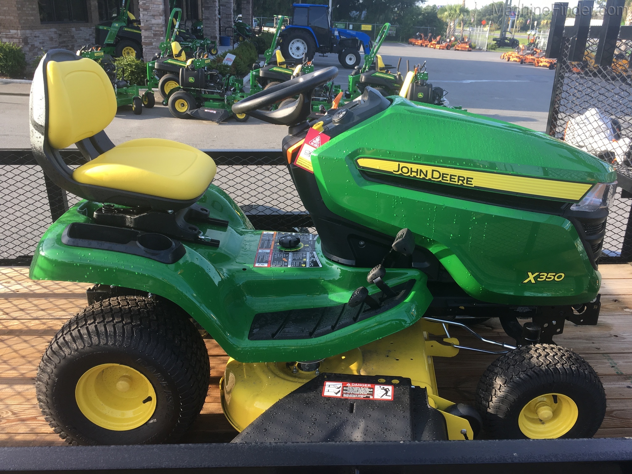 2019 John Deere X350 TRAILER PACKAGE Image 9