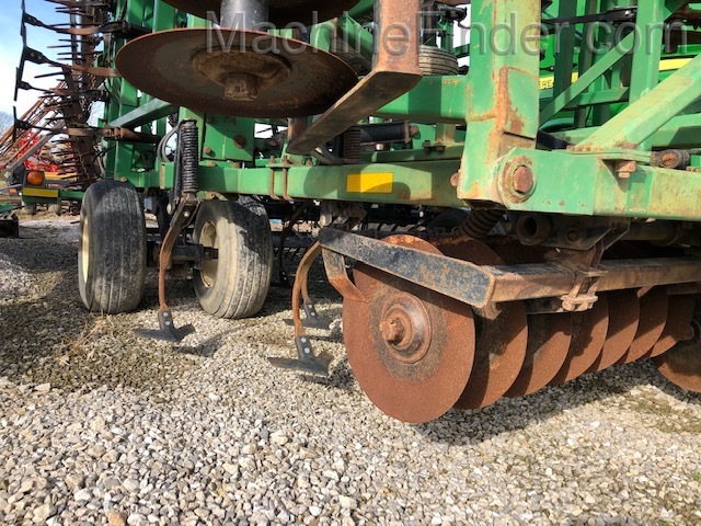 2006 Great Plains 8544-44DV Image 2