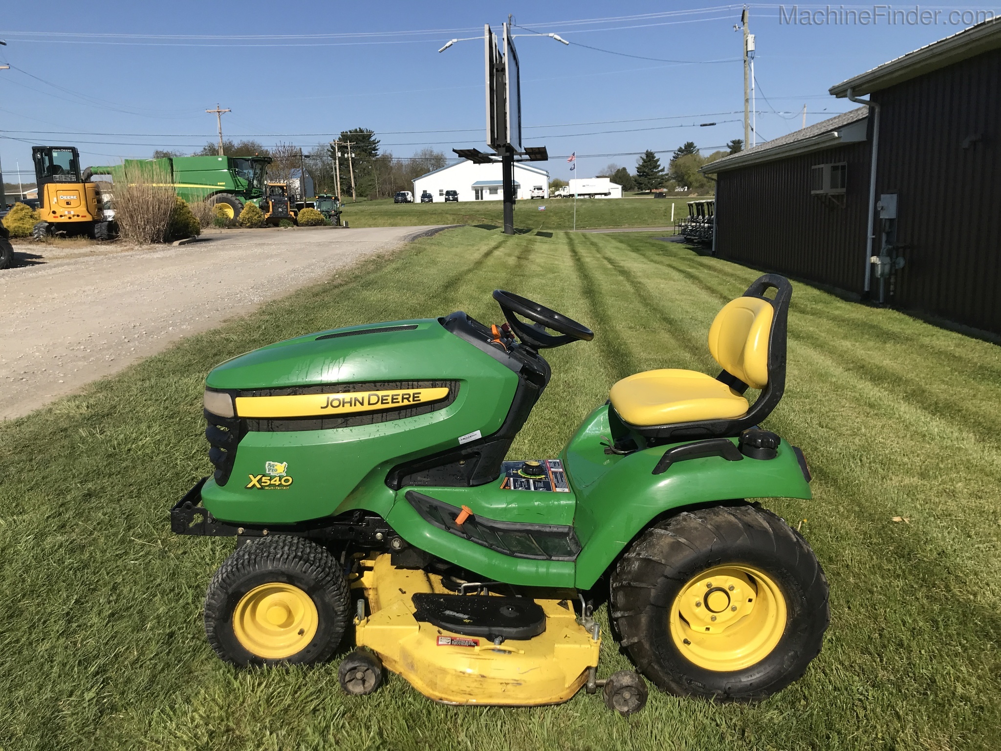 2009 John Deere X540 Image 2