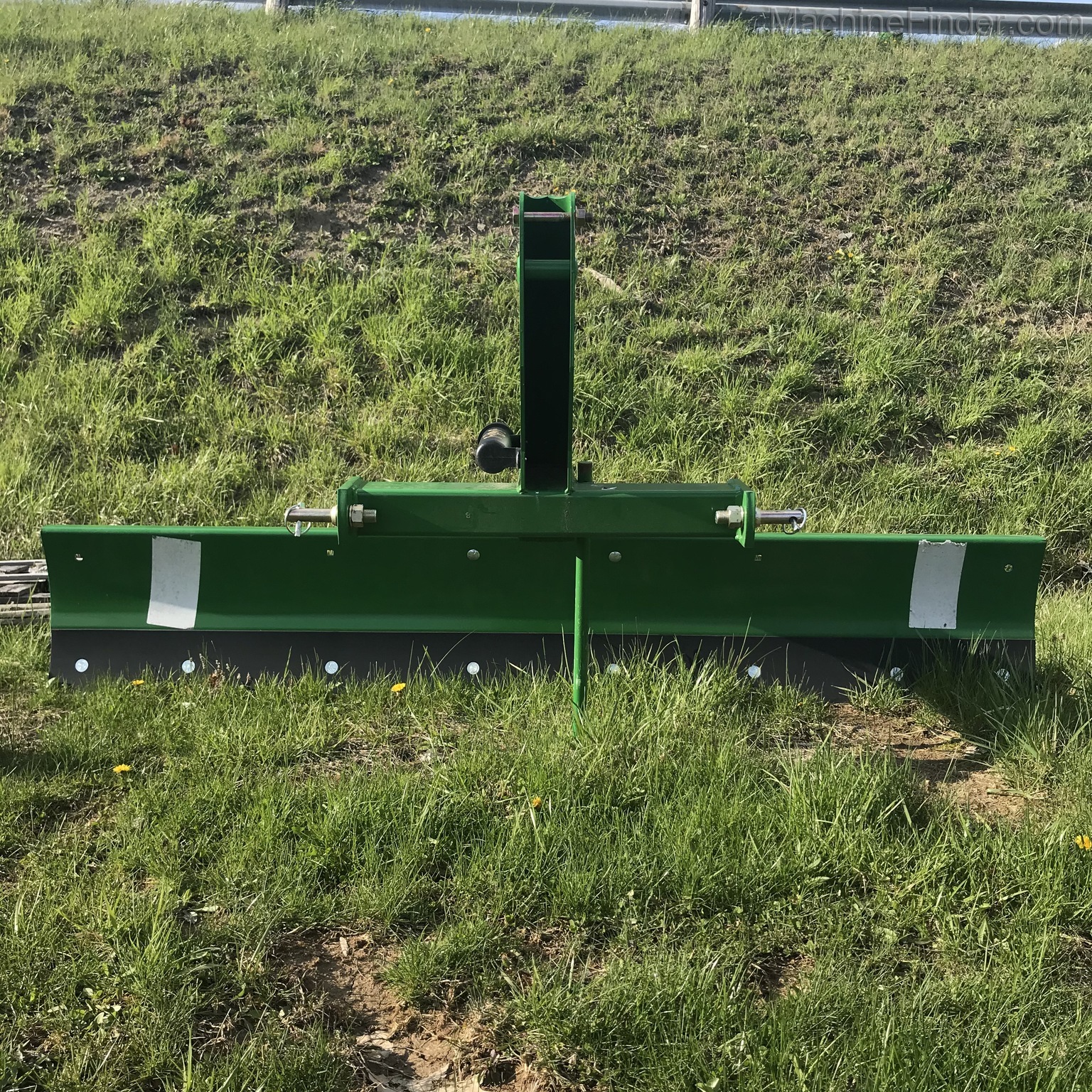 2018 Frontier RB2084 Image 2