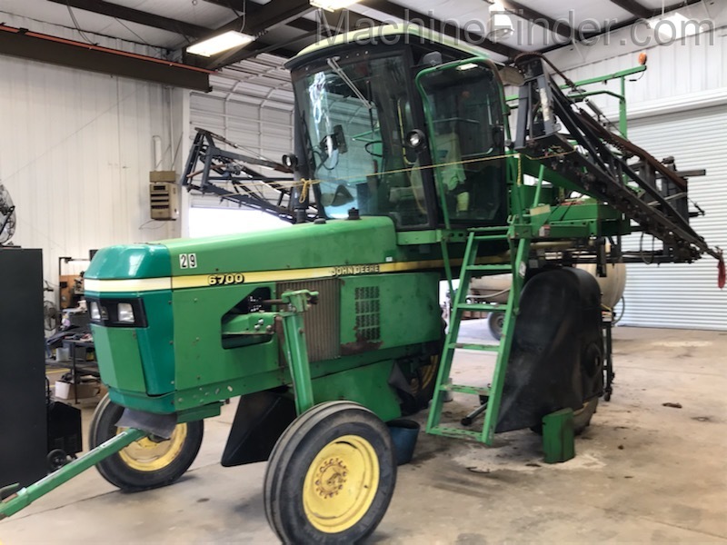 2004 John Deere 6700 Image 1