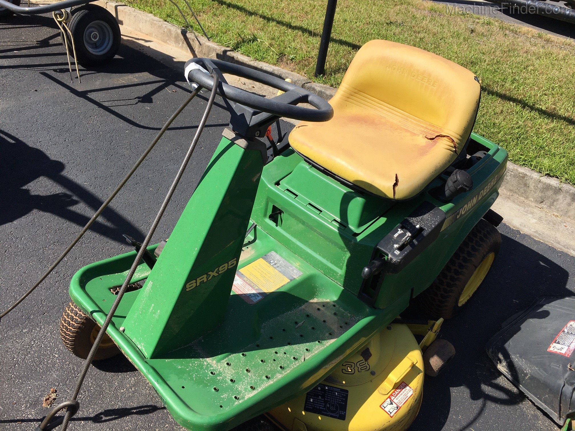 1992 John Deere SRX95 Image 3