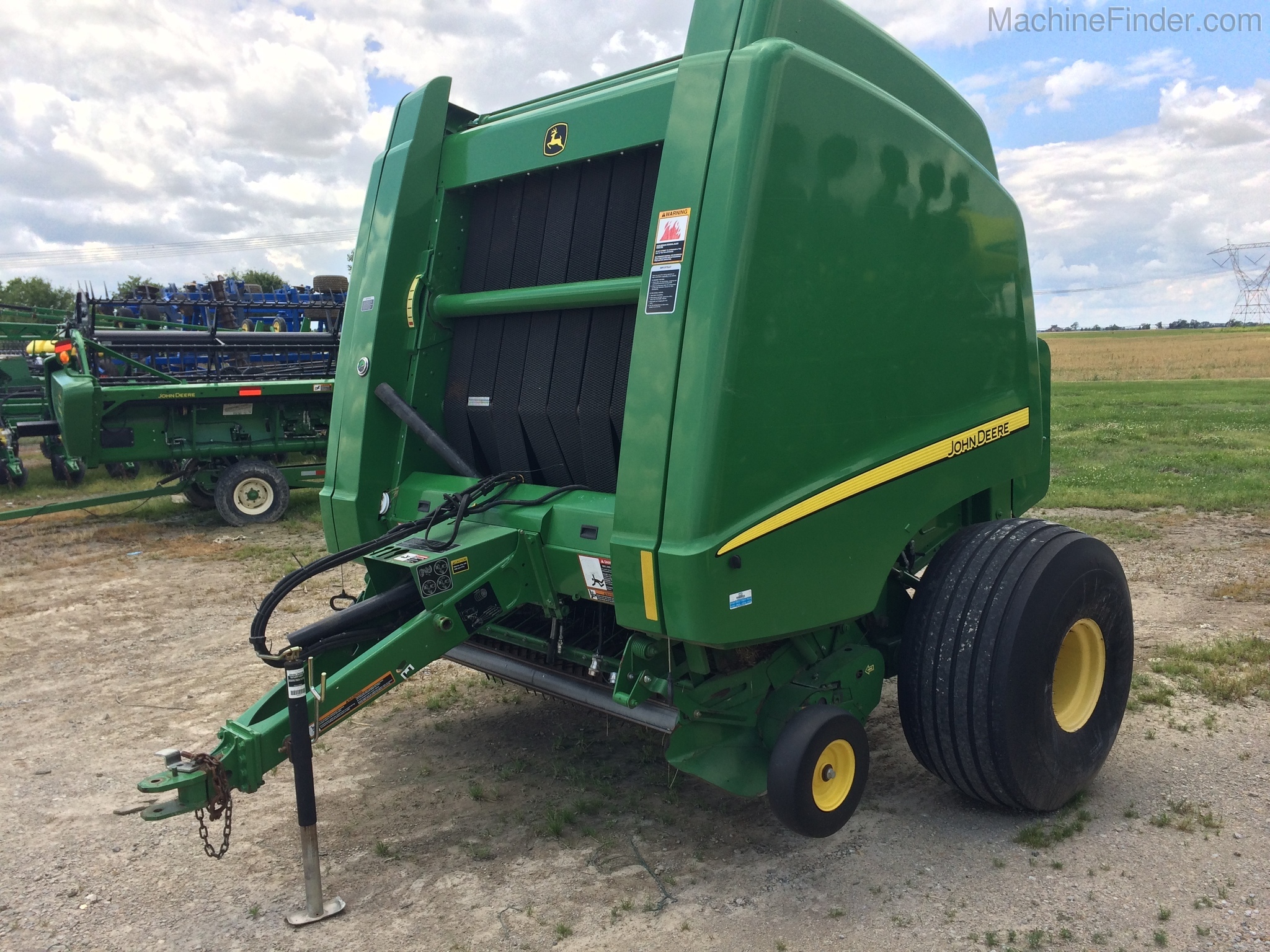 2013 John Deere 569 Premium Image 2