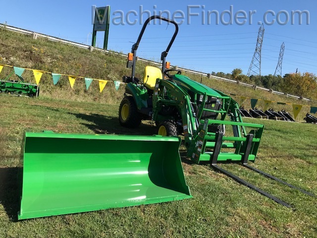 2020 John Deere 1023E Image 1