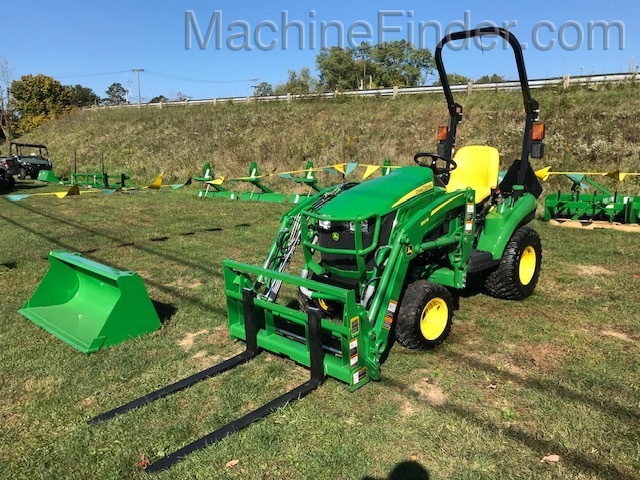 2020 John Deere 1023E Image 3