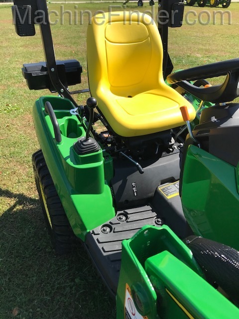 2020 John Deere 1023E Image 11