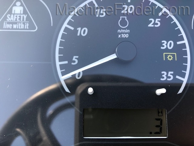 2020 John Deere 1023E Image 12