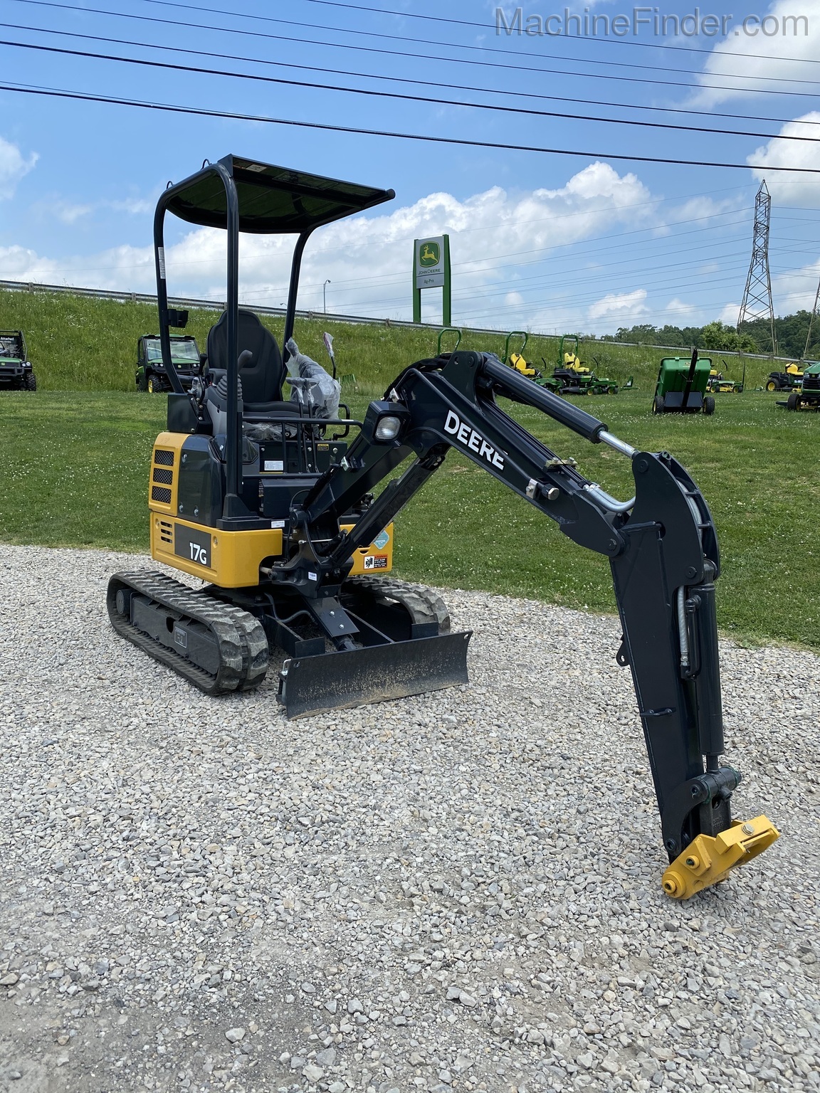 2020 John Deere 17G Image 1