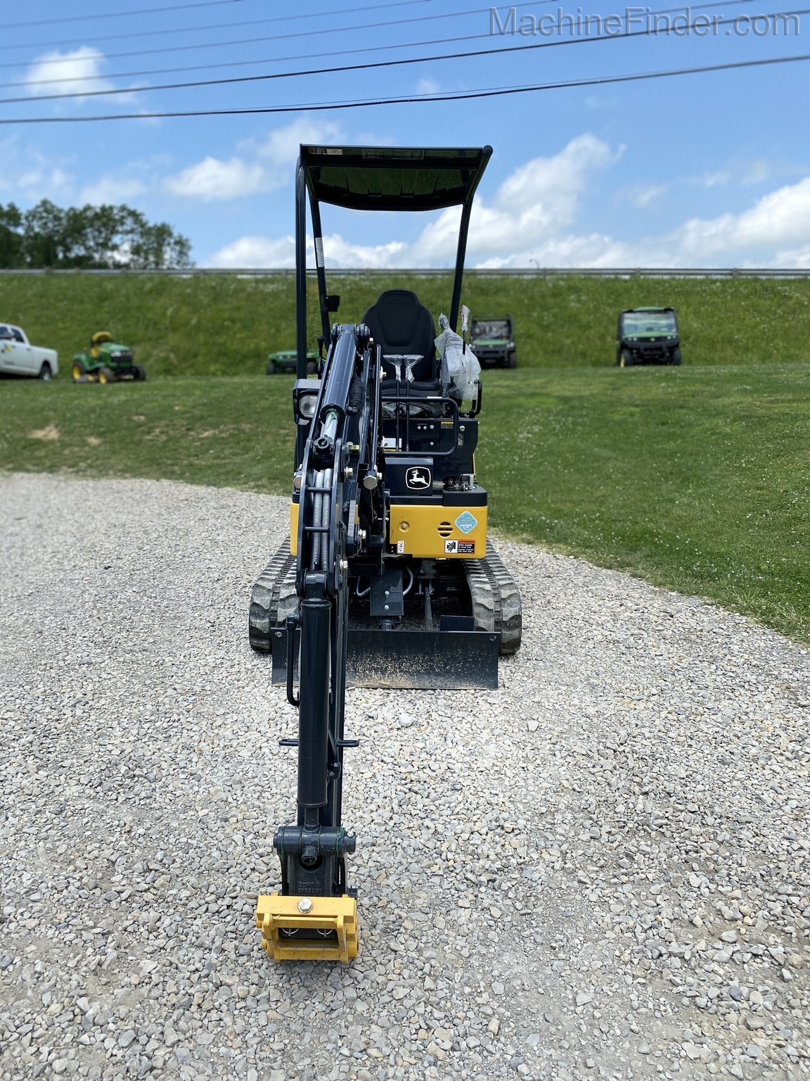 2020 John Deere 17G Image 2