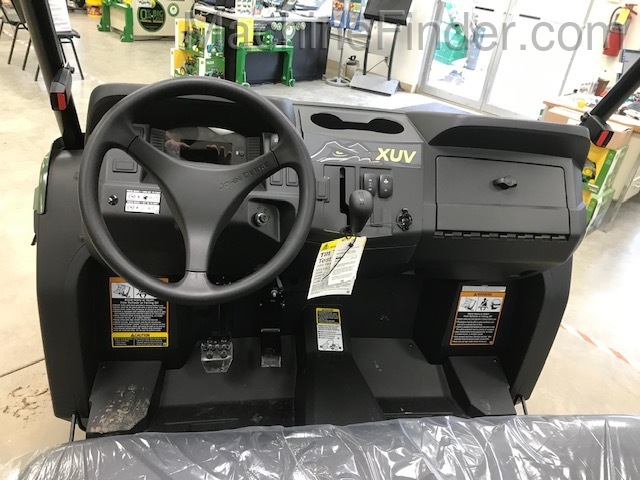 2021 John Deere 590M Image 4