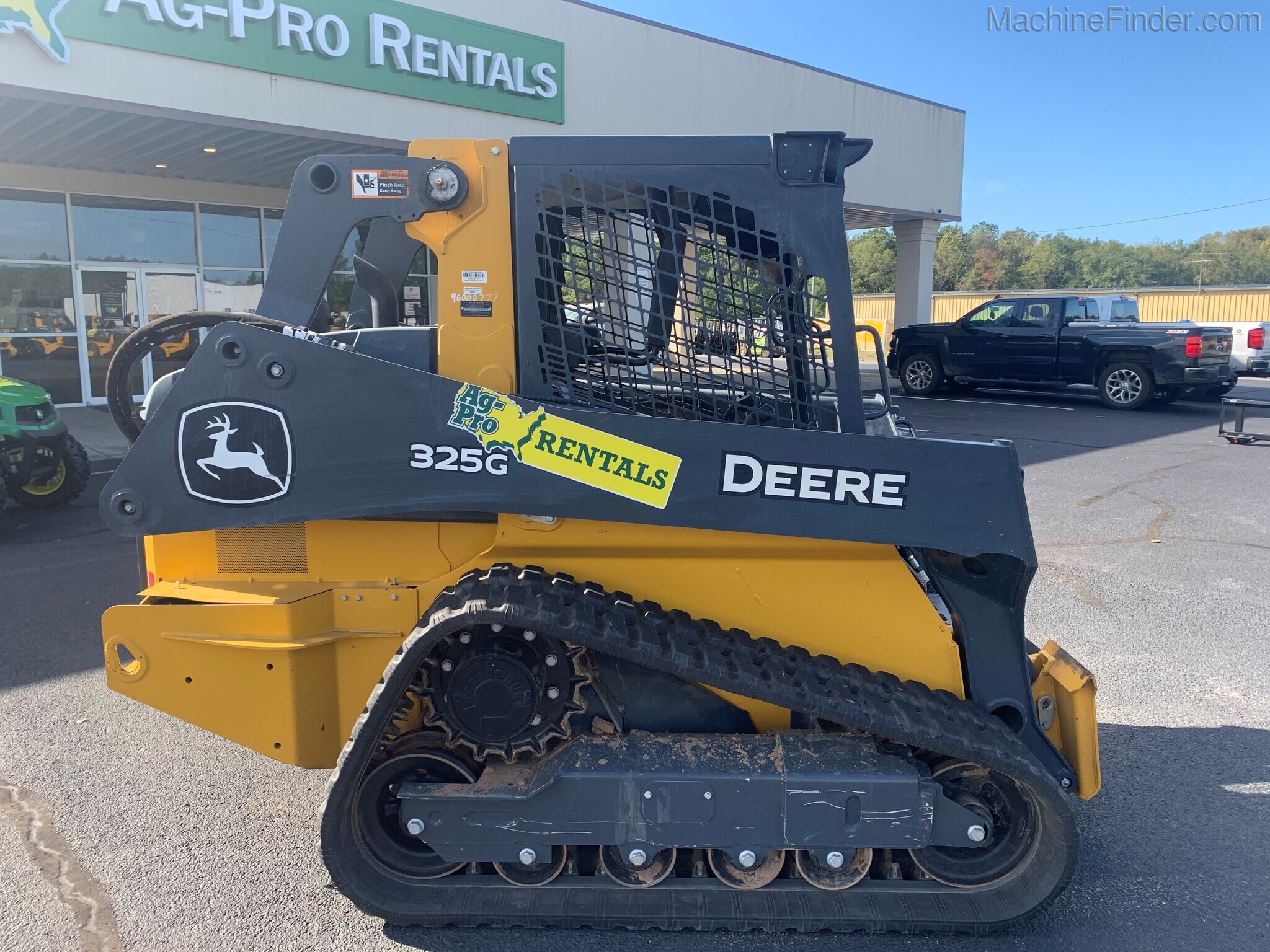 2020 John Deere 325G Image 2