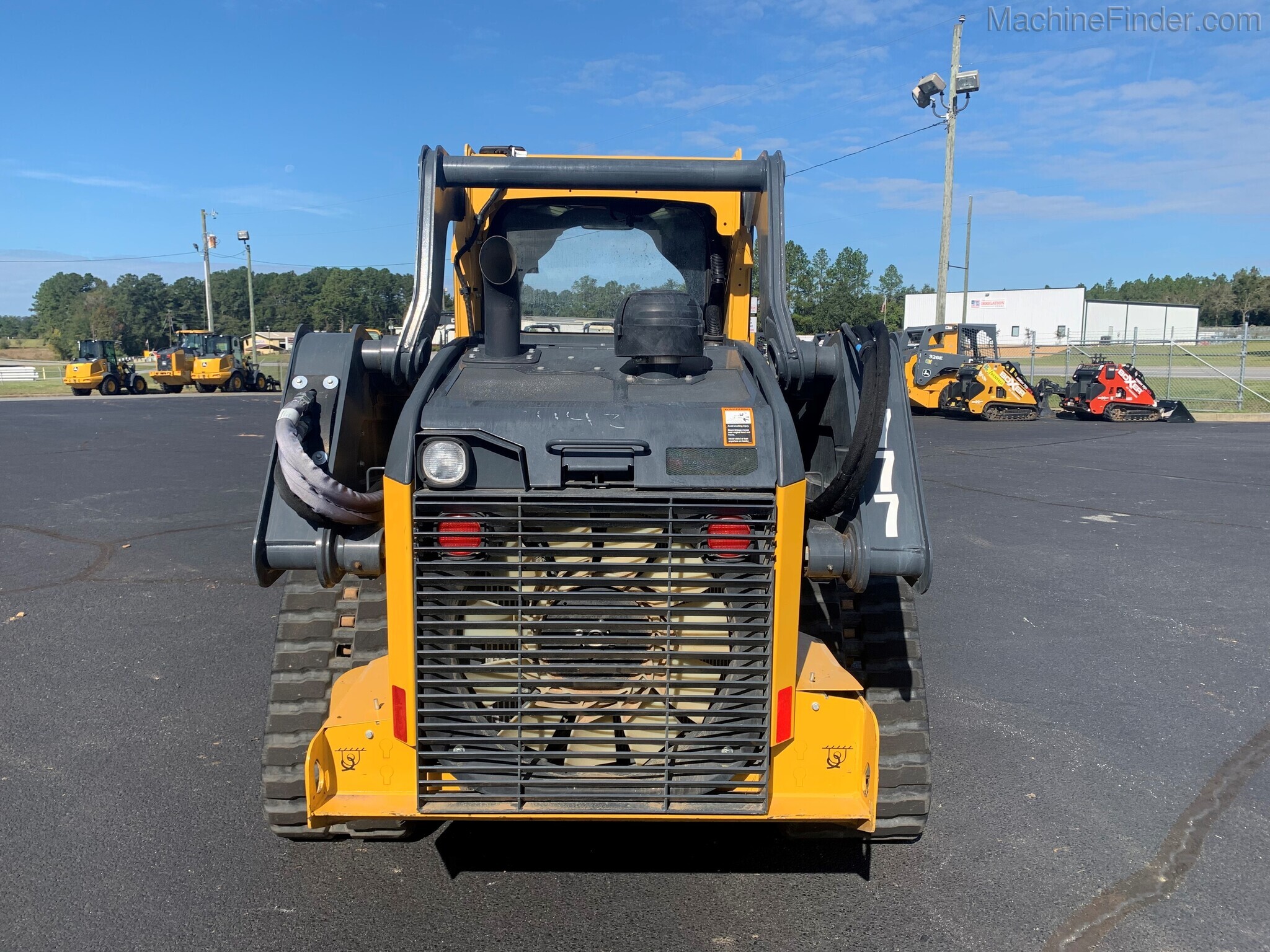 2020 John Deere 325G Image 4