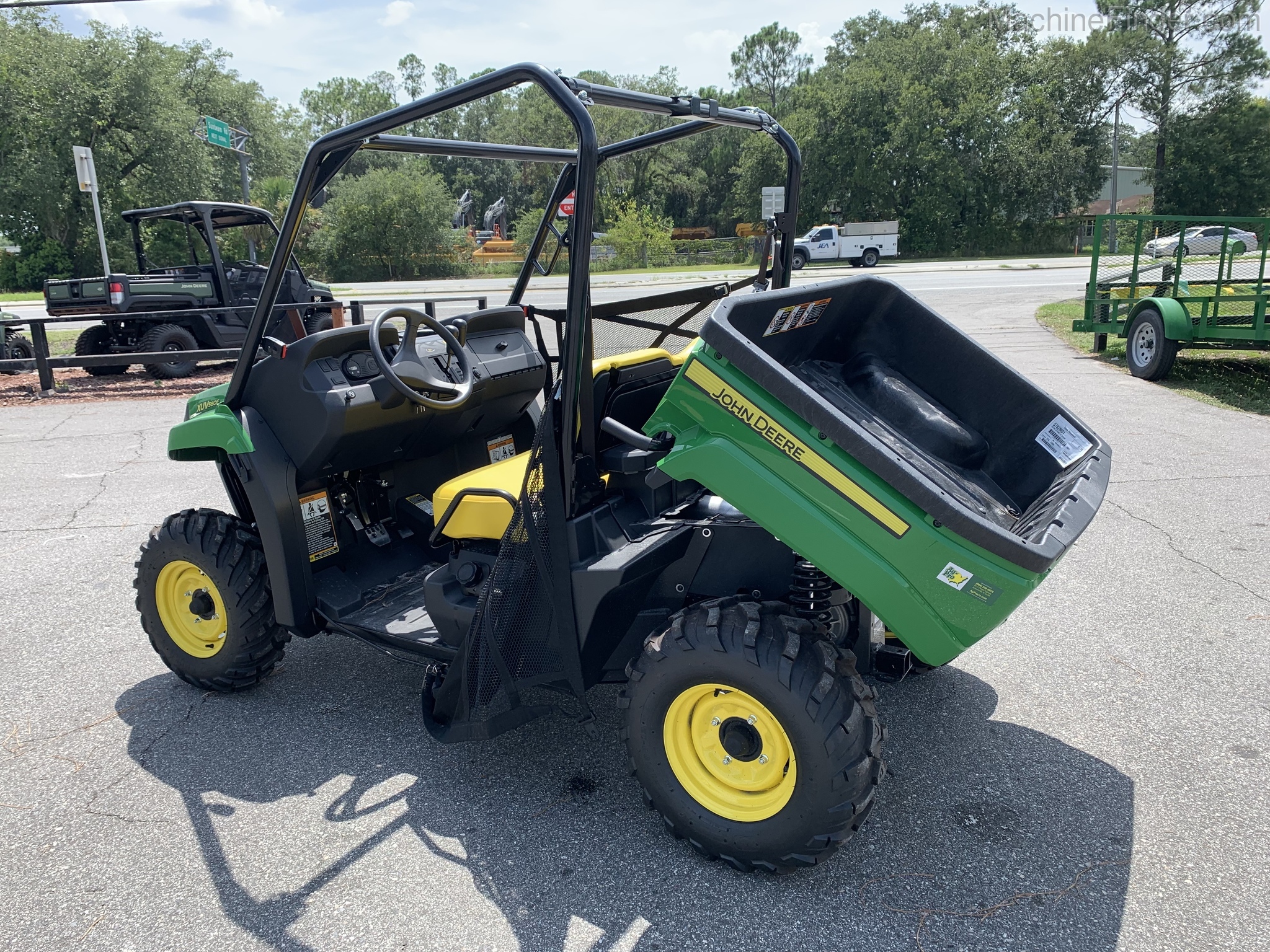2021 John Deere 560E Image 7