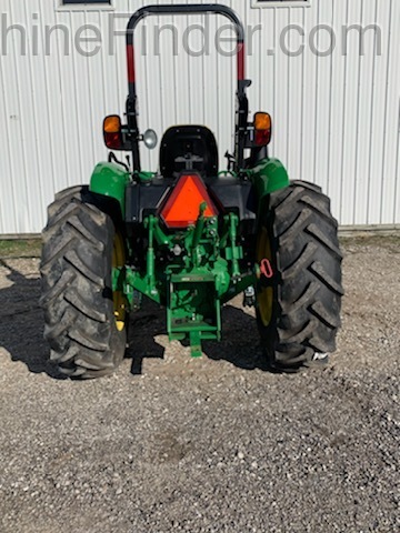 2020 John Deere 5045E Image 4