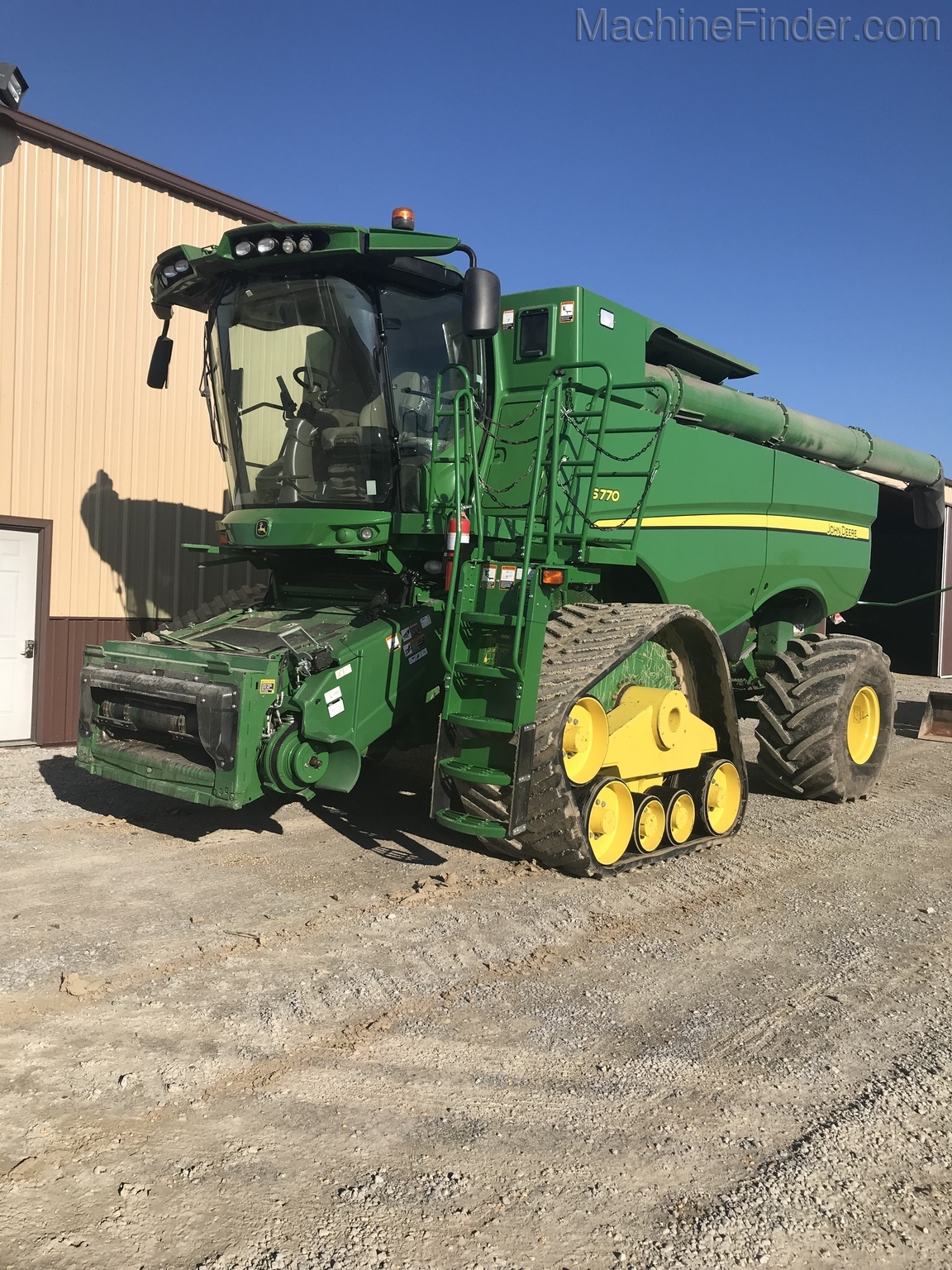 John Deere S770 Image 1