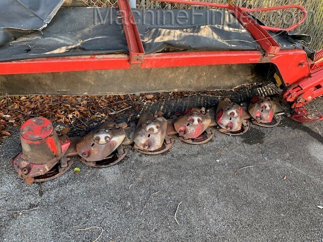 2011 New Holland 6470 Image 4