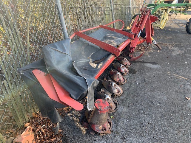 2011 New Holland 6470 Image 5