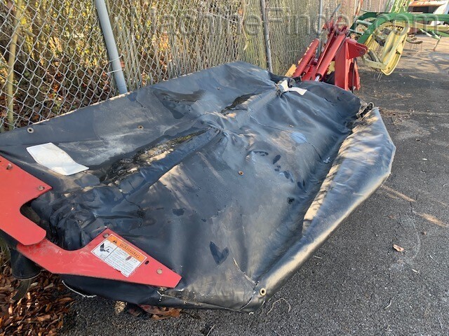 2011 New Holland 6470 Image 6