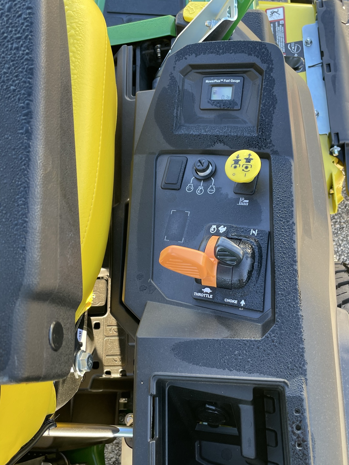 2023 John Deere Z530M Image 4