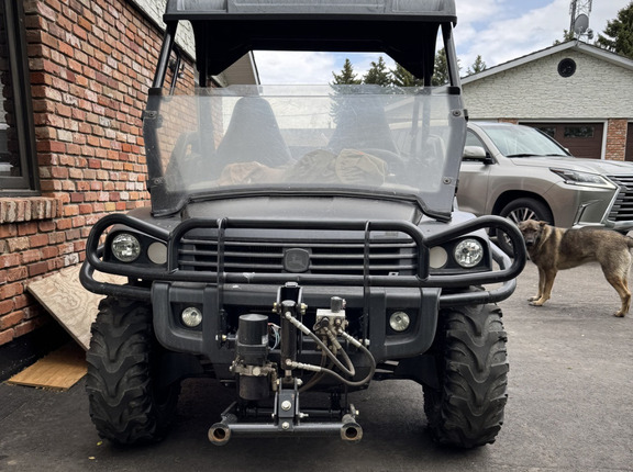 John Deere XUV 825i