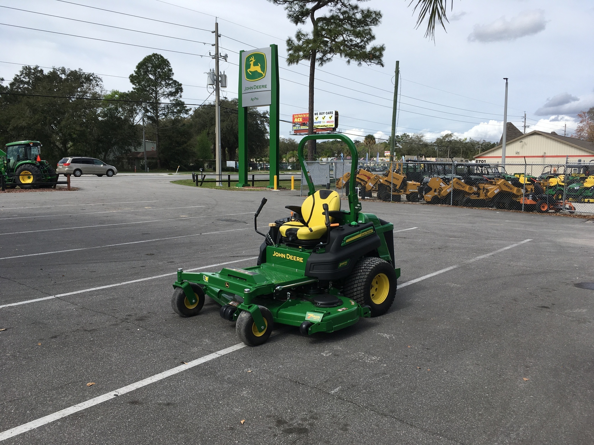 2025 John Deere Z997R Image 4
