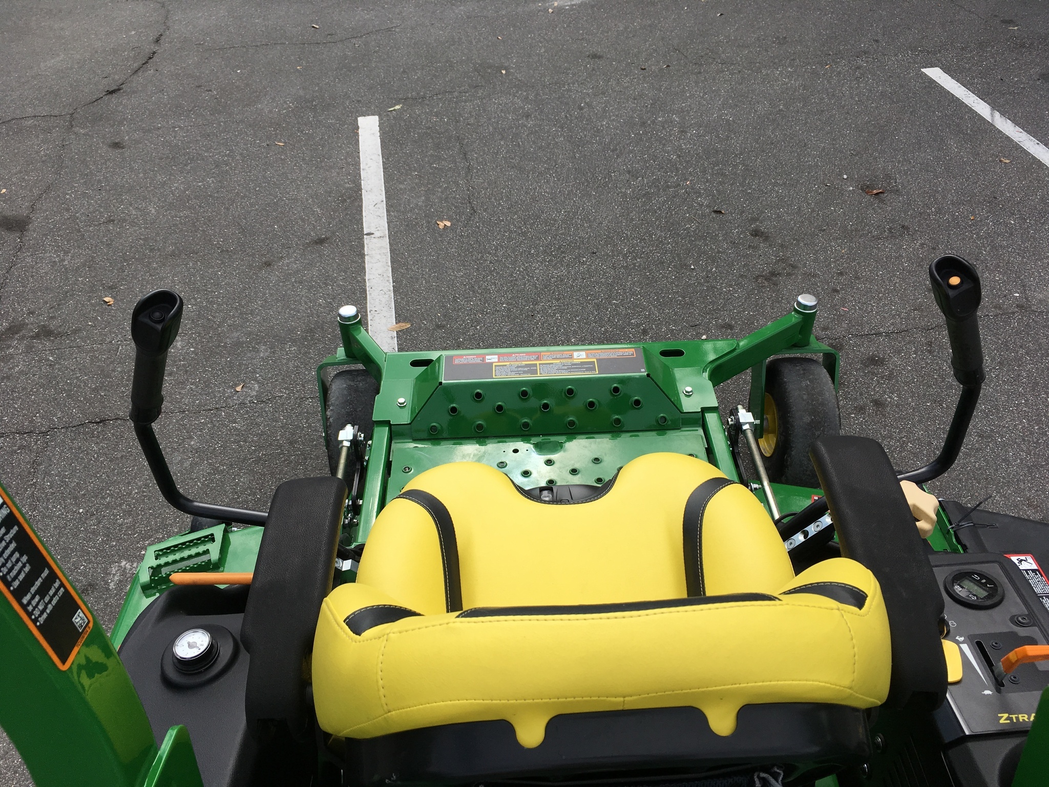 2025 John Deere Z997R Image 6