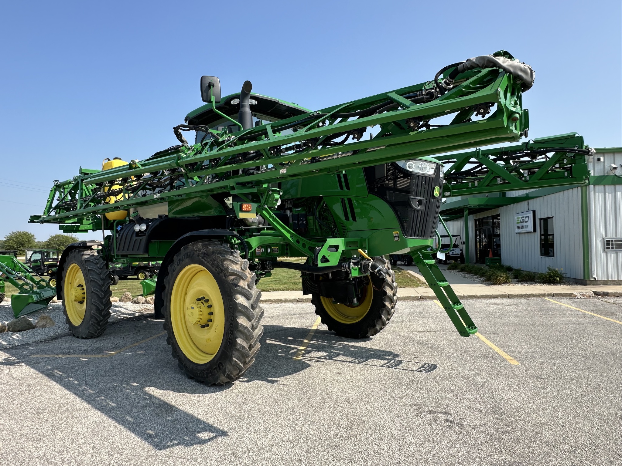 2021 John Deere R4038 Image 6