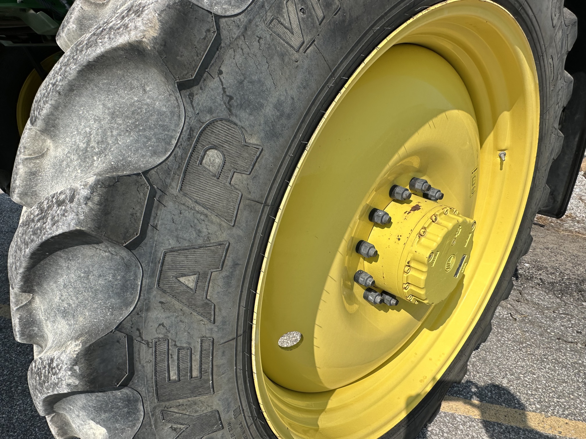 2021 John Deere R4038 Image 11