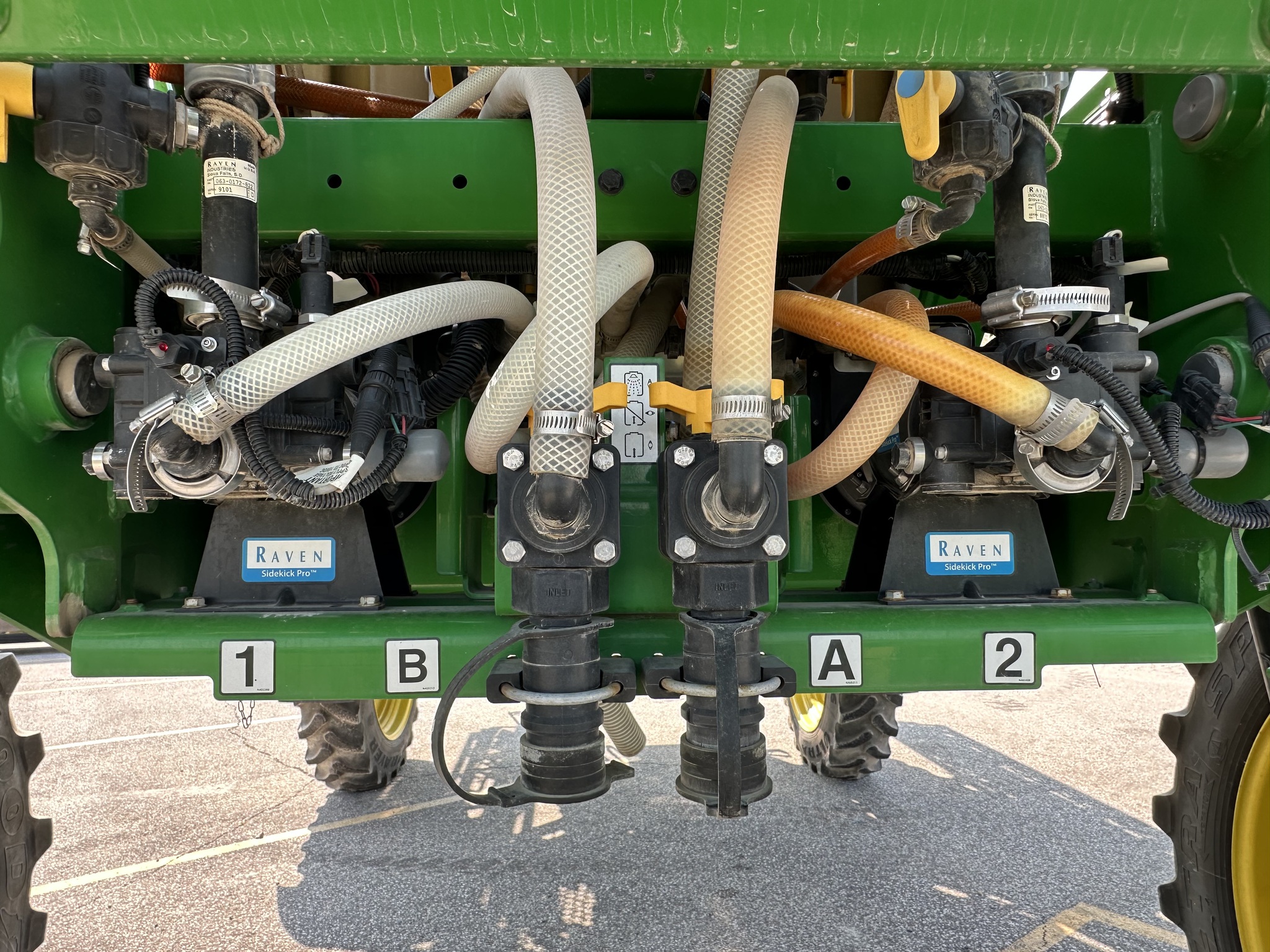 2021 John Deere R4038 Image 14