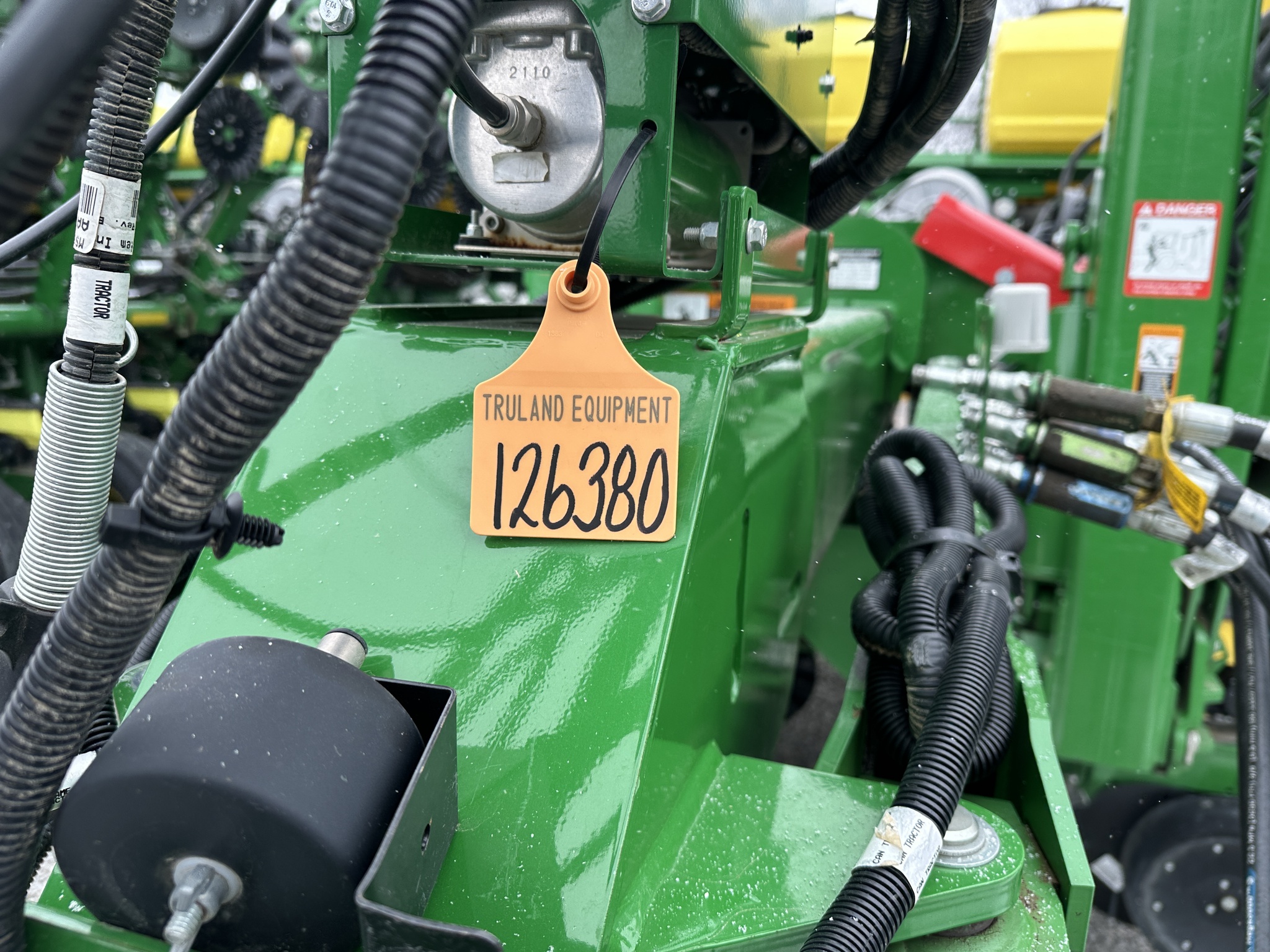 2023 John Deere 1795 Image 2