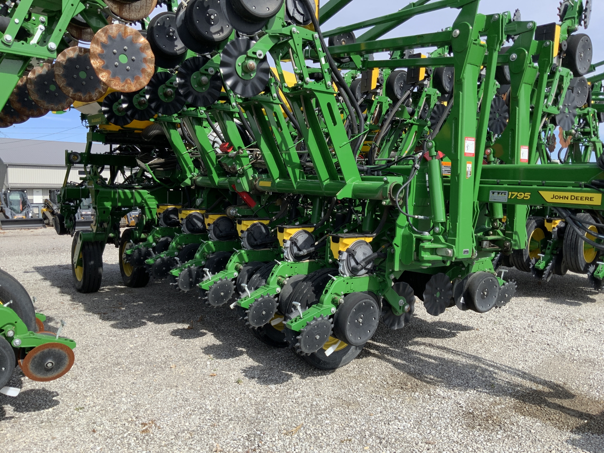 2023 John Deere 1795 Image 5