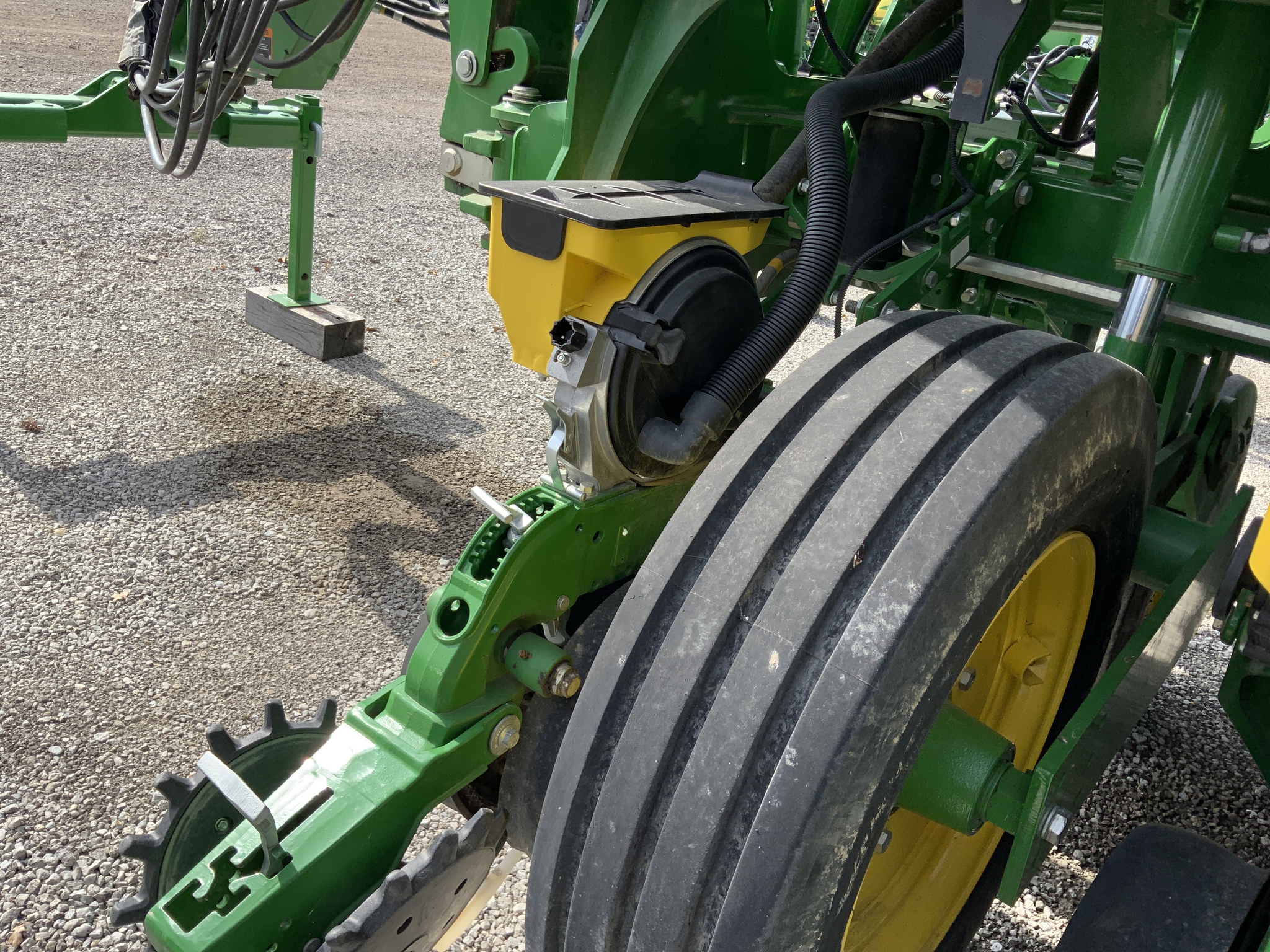 2023 John Deere 1795 Image 8