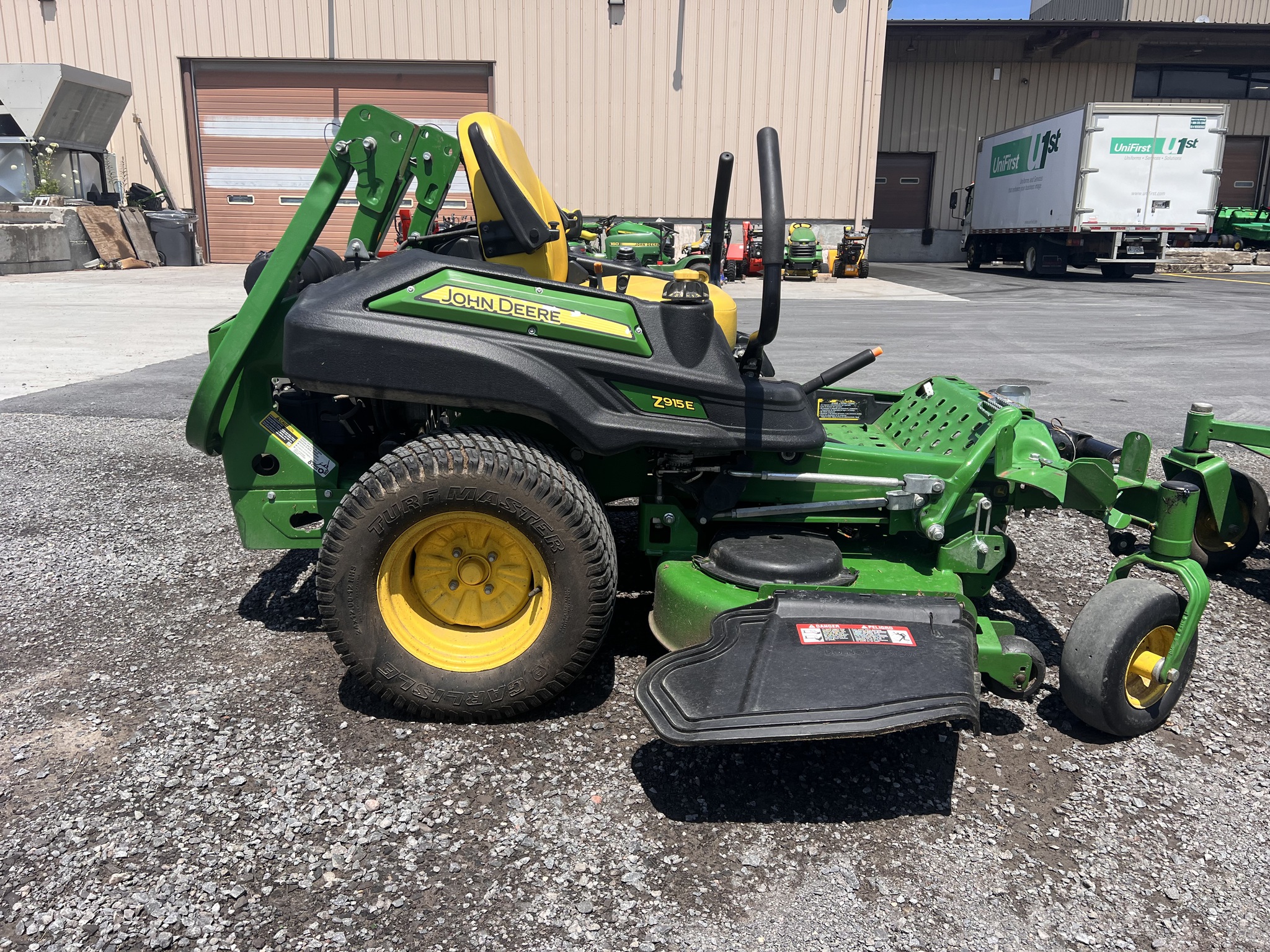 2019 John Deere Z915E Image 3