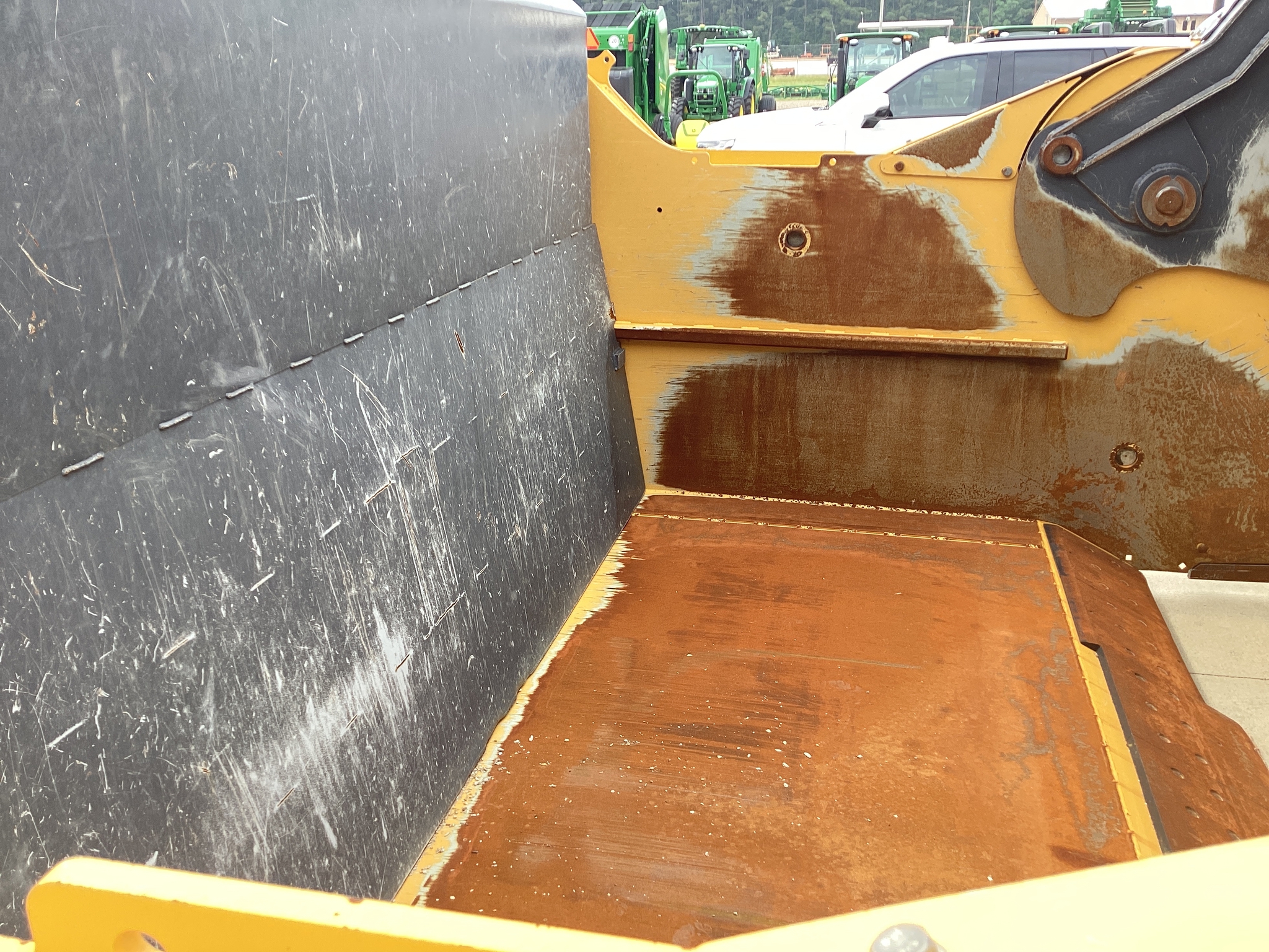 2023 John Deere 2412D E Image 25