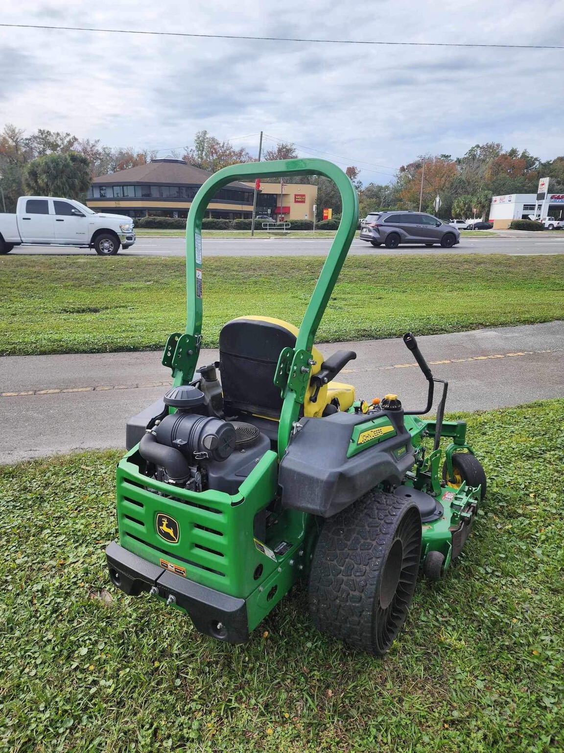 2019 John Deere Z970R Image 5