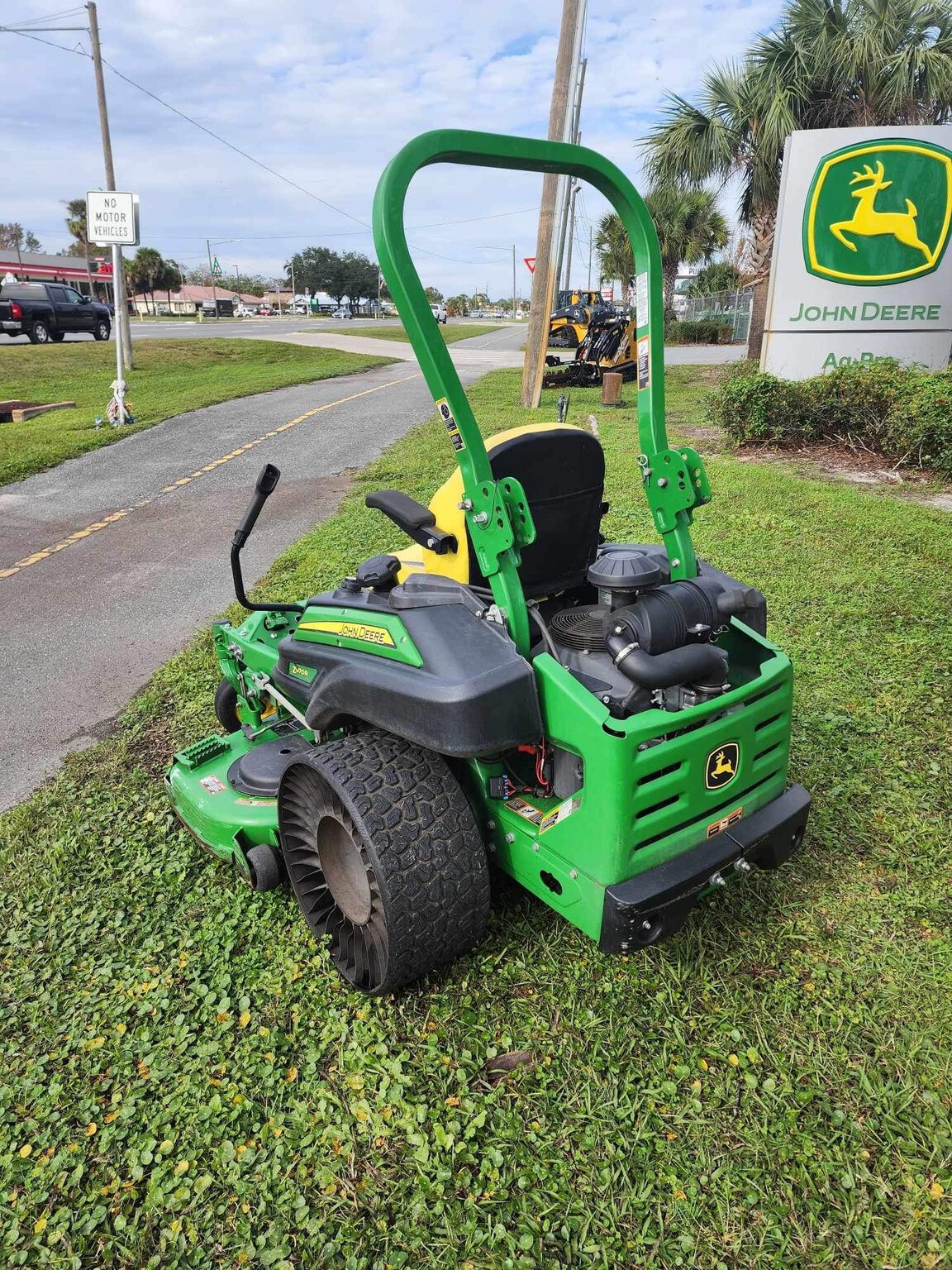 2019 John Deere Z970R Image 6