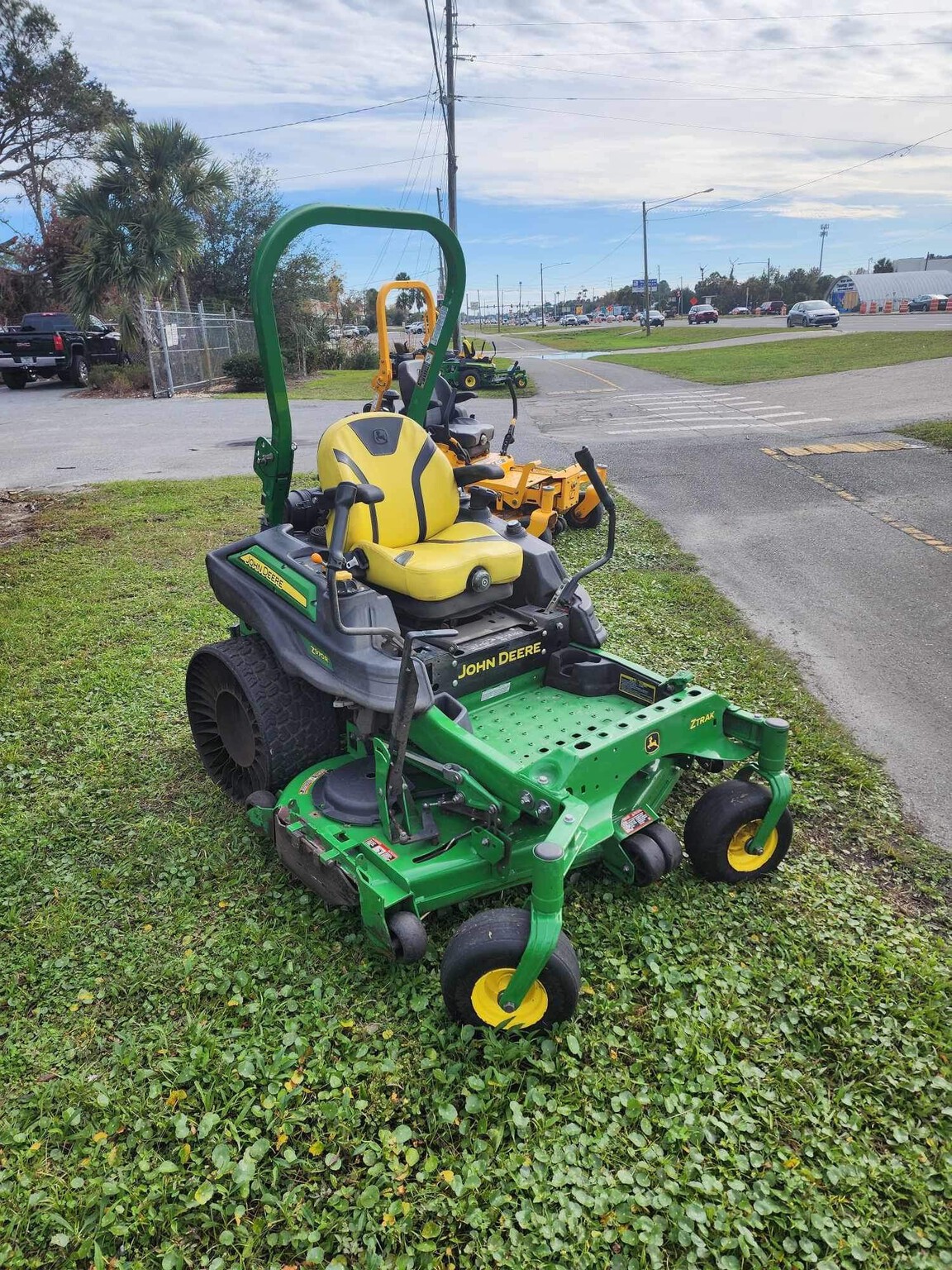 2019 John Deere Z970R Image 3