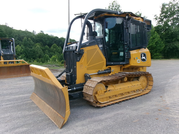 Photo of a 2024 John Deere 550 P