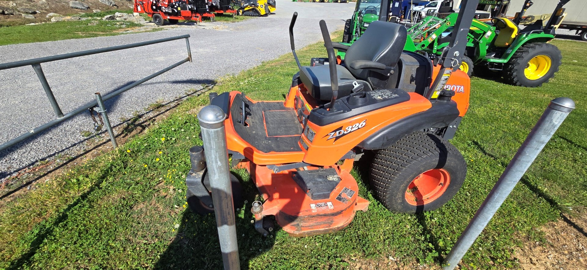 2013 Kubota ZD326 Image 3
