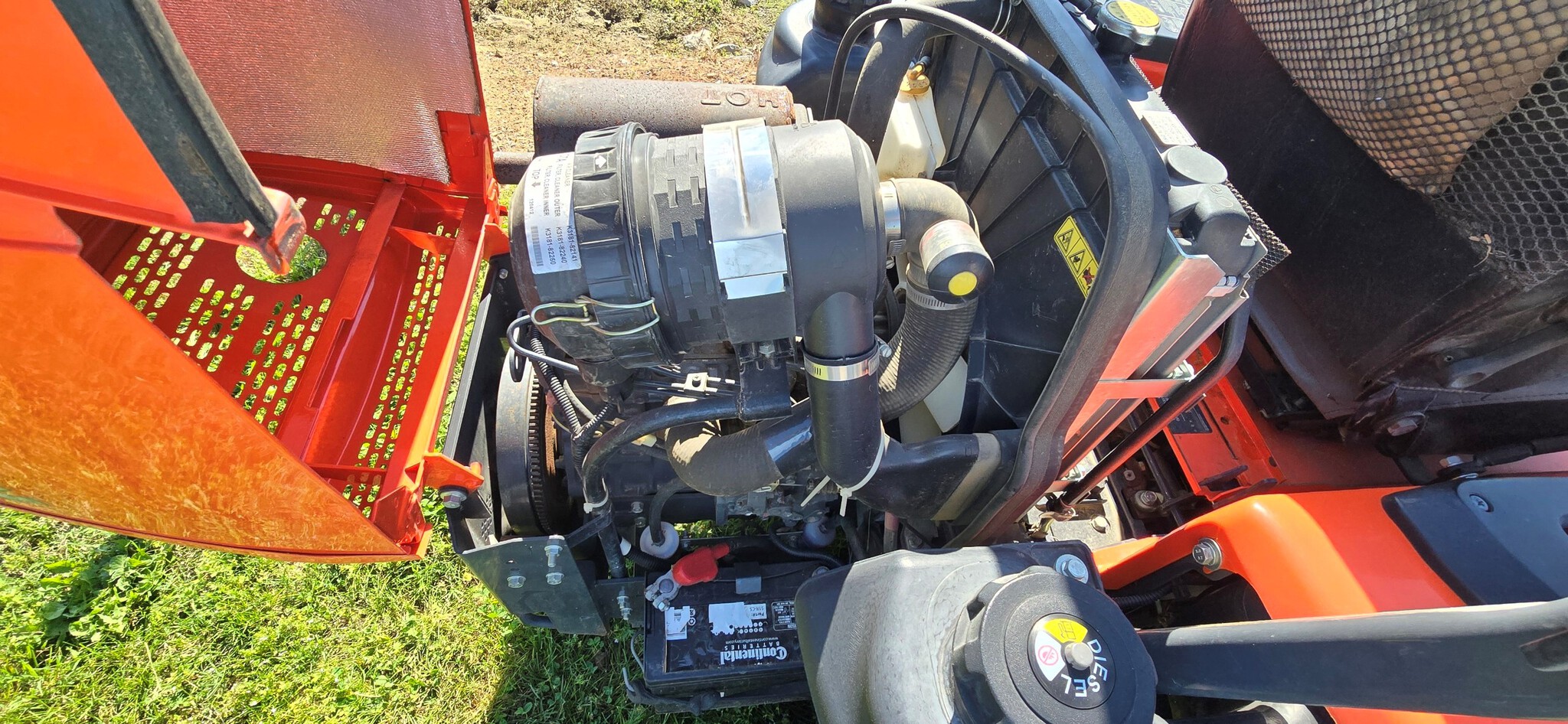 2013 Kubota ZD326 Image 6